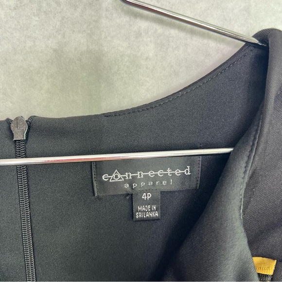 Connected Apparel Sheath Dress W/Textured Slimming Center & Cap Sleeves Size 4P - Picture 5 of 6
